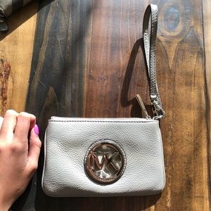 MICHAEL KORS COIN/BILLS BAG